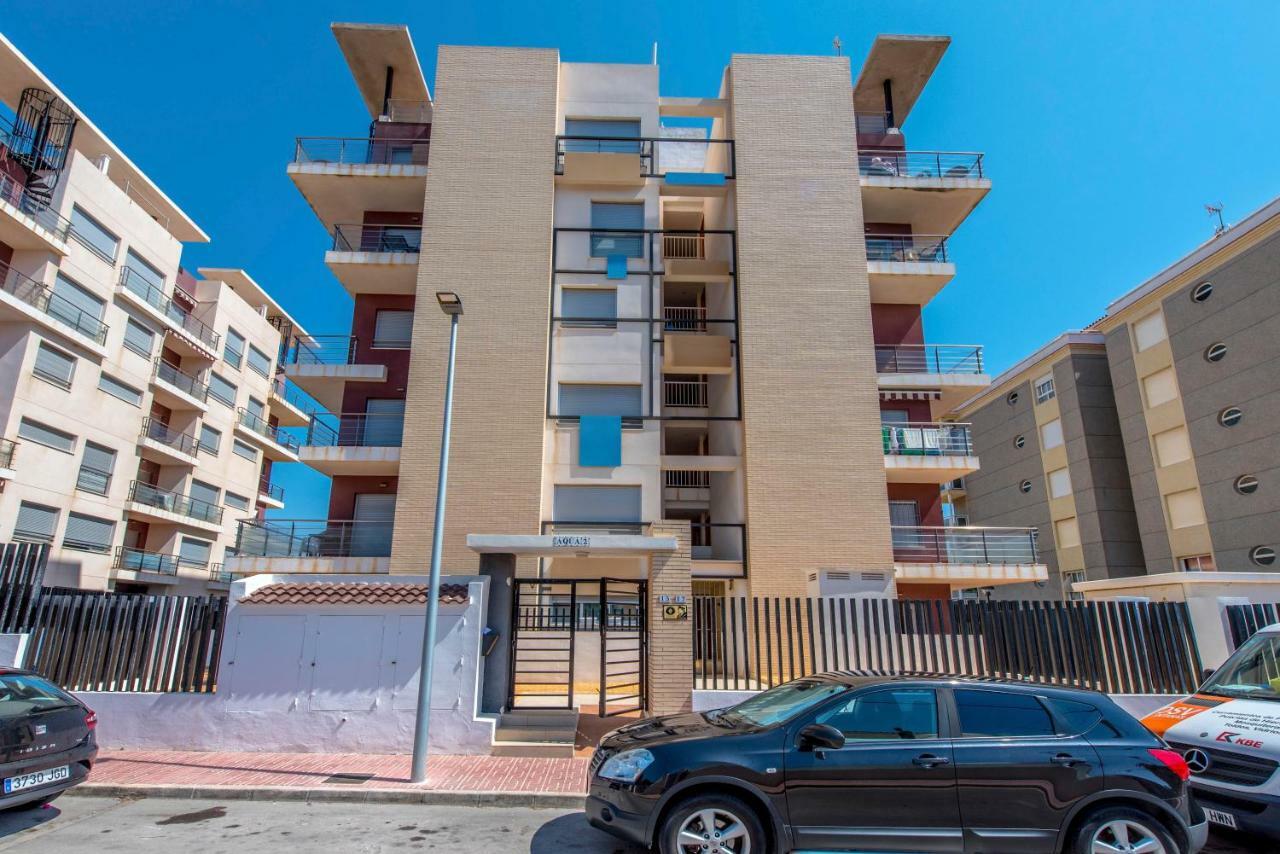 Punta Prima Homes 托雷维耶哈 外观 照片