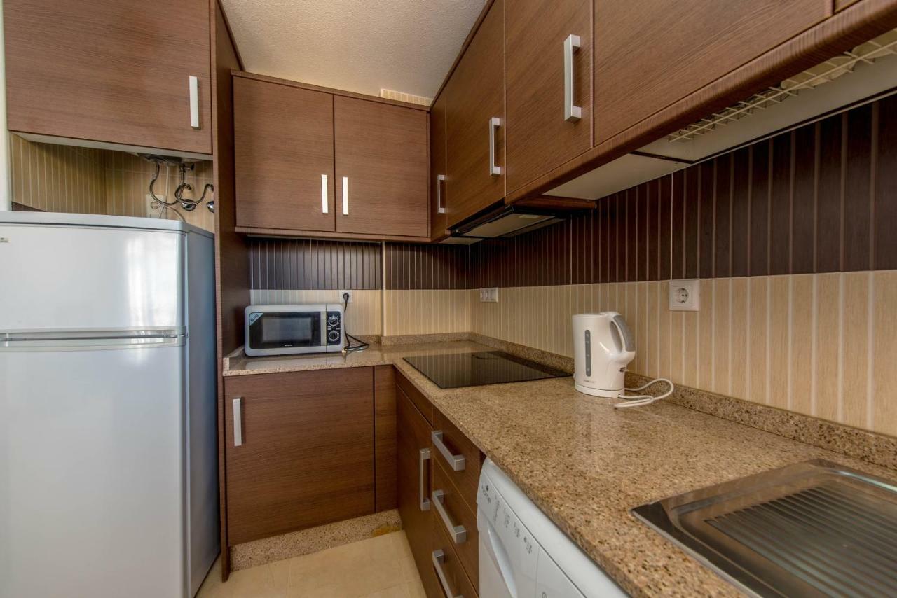 Punta Prima Homes 托雷维耶哈 外观 照片