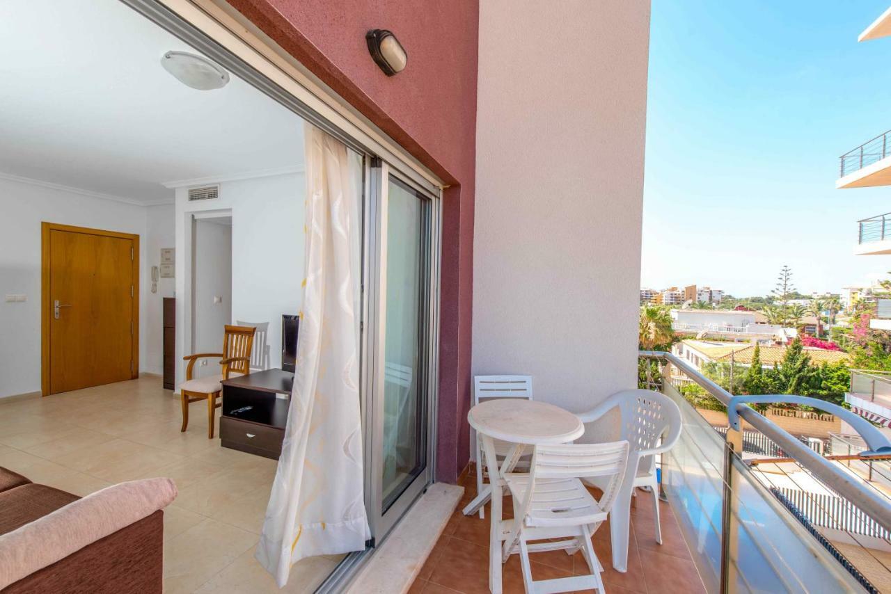 Punta Prima Homes 托雷维耶哈 外观 照片