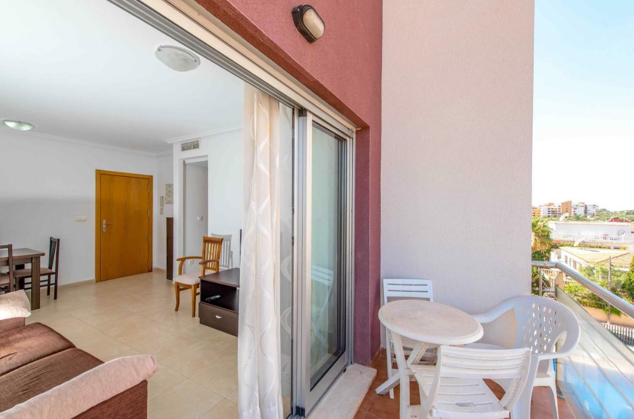 Punta Prima Homes 托雷维耶哈 外观 照片