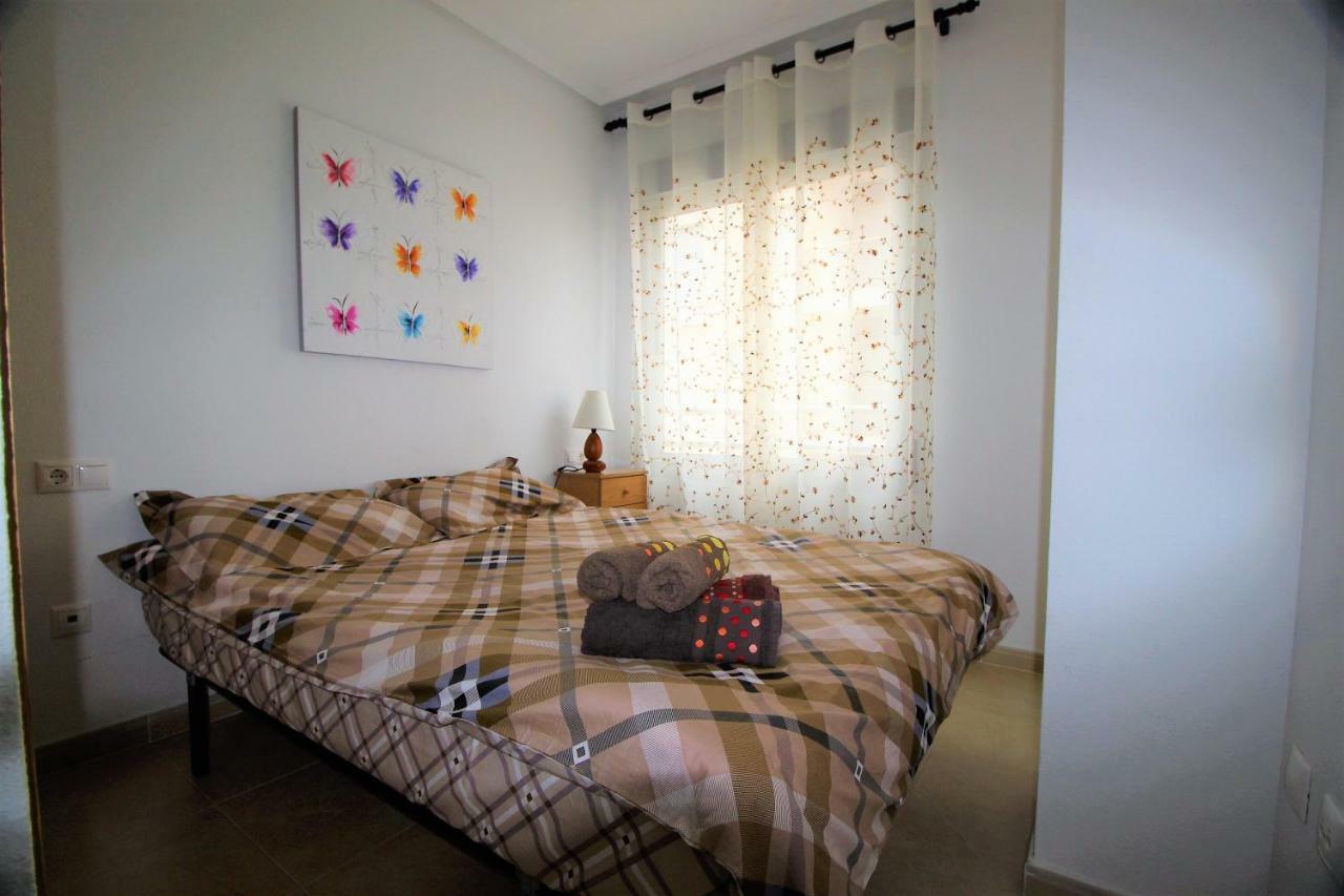 Punta Prima Homes 托雷维耶哈 外观 照片