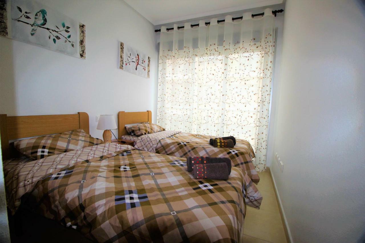 Punta Prima Homes 托雷维耶哈 外观 照片