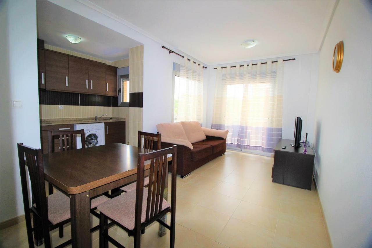 Punta Prima Homes 托雷维耶哈 外观 照片
